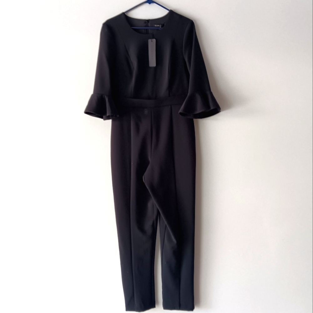 NEW Black Halo Brooklyn Jumpsuit Zippered Flutter Sleeve Size 10 Black
